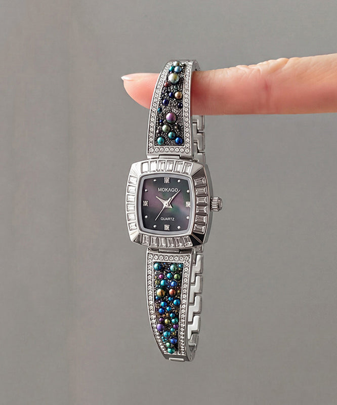 2026 New Black Metal Zircon Pearl Quartz Movement Watches