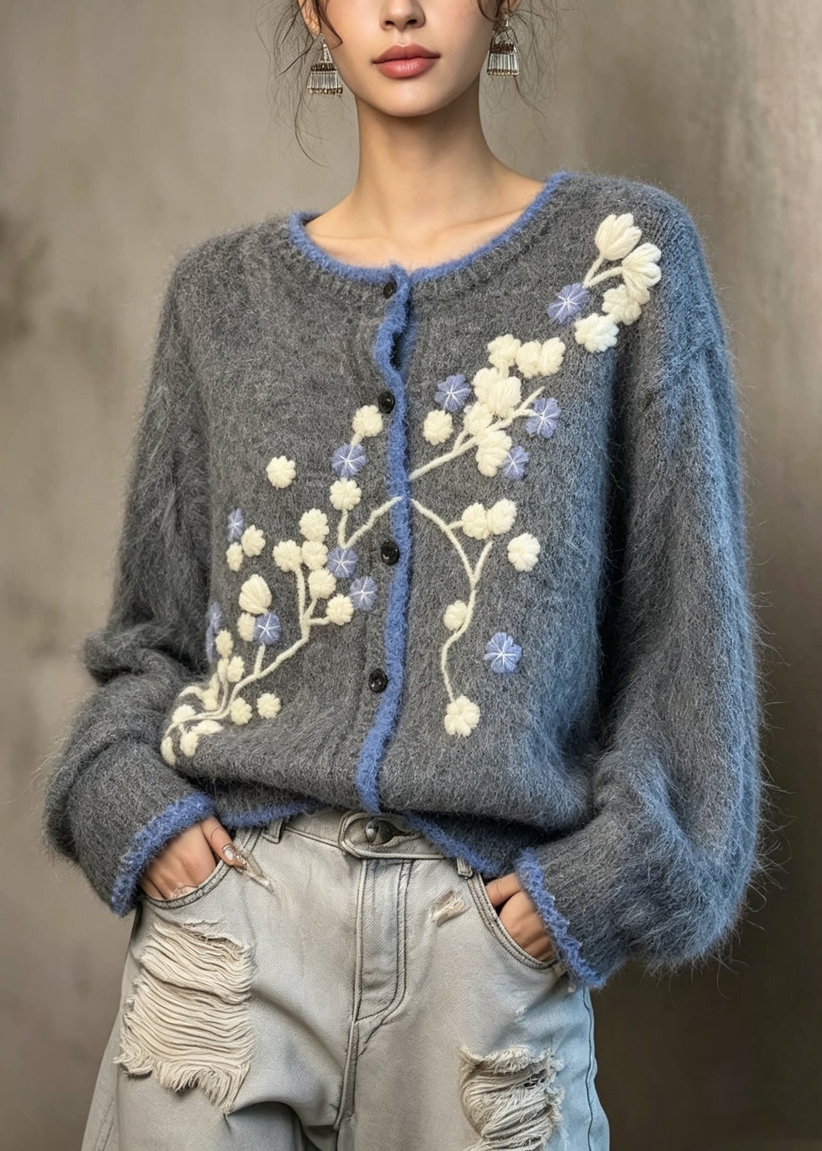 Boutique Grey O Neck Floral Embroidered Knit Coat Fall