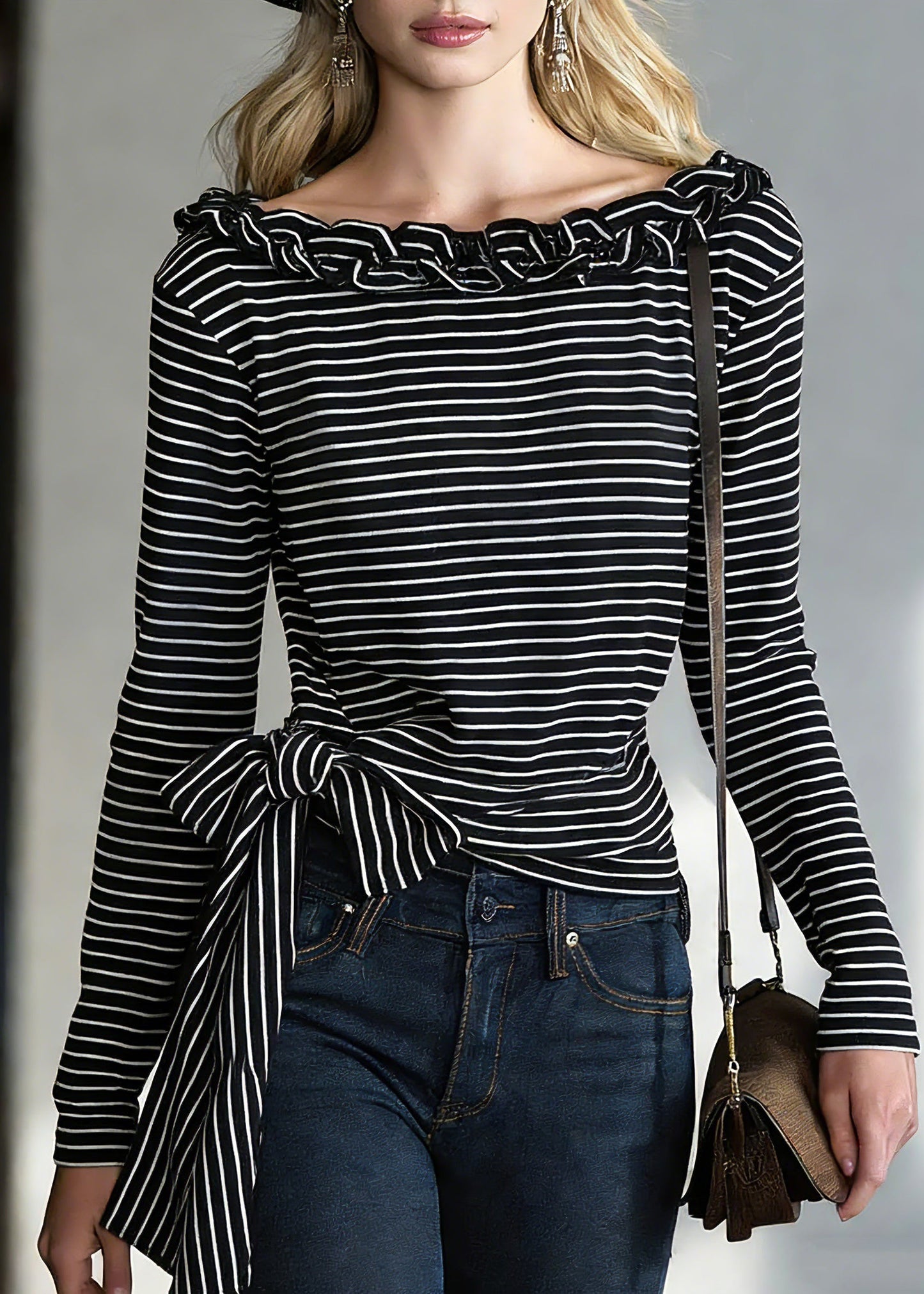 Chic Black Striped Tie Waist T Shirts Spring