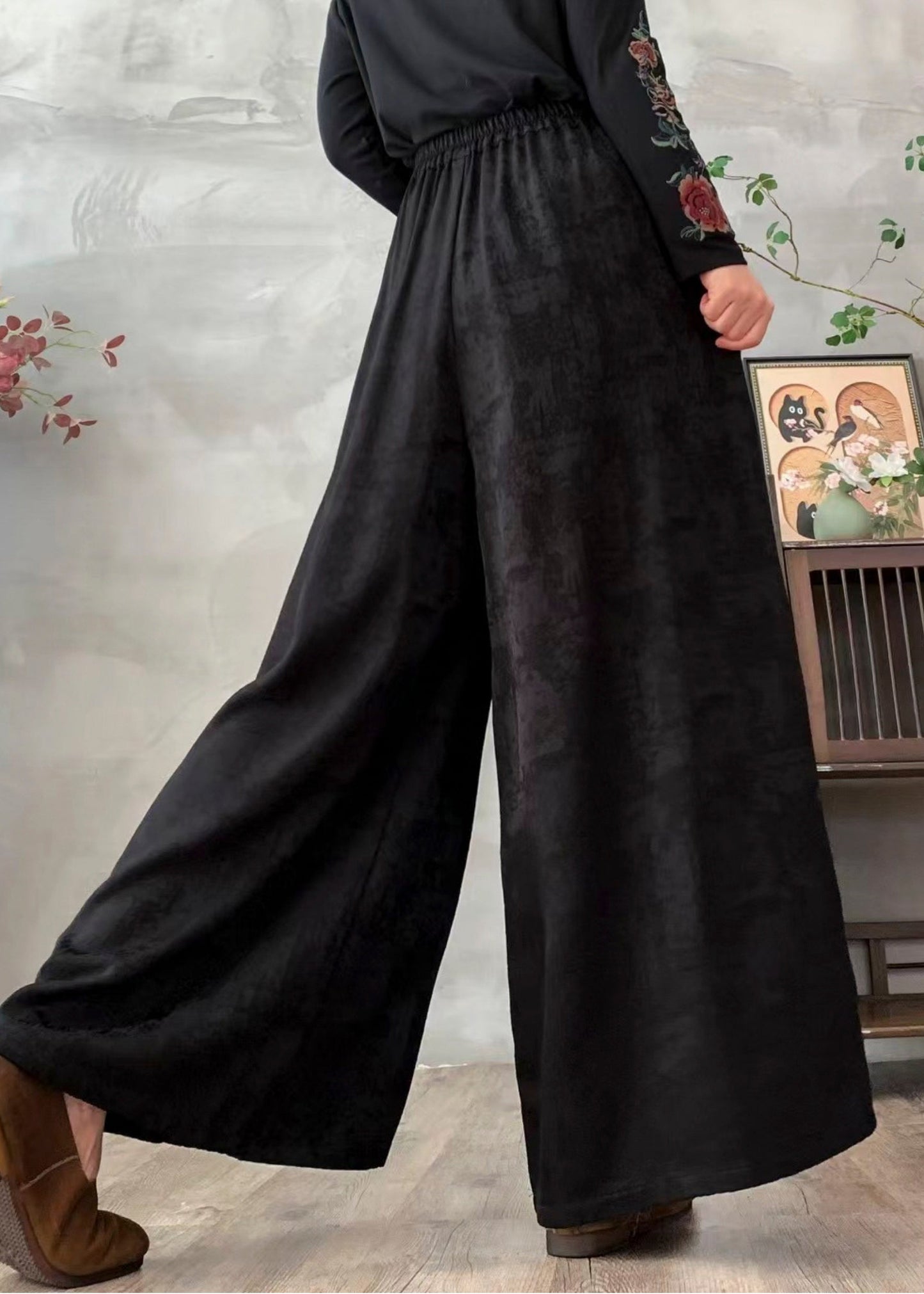 Elegant Black Embroidered Jacquard Silk Wide Leg Pants Spring