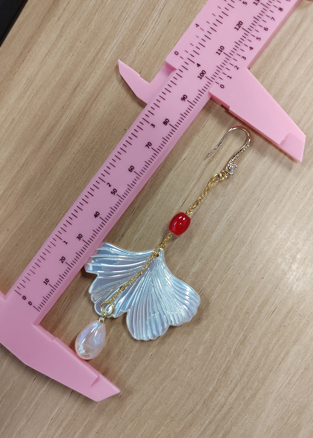 Fashion Shell Water Droplet Acrylic Drop Earrings