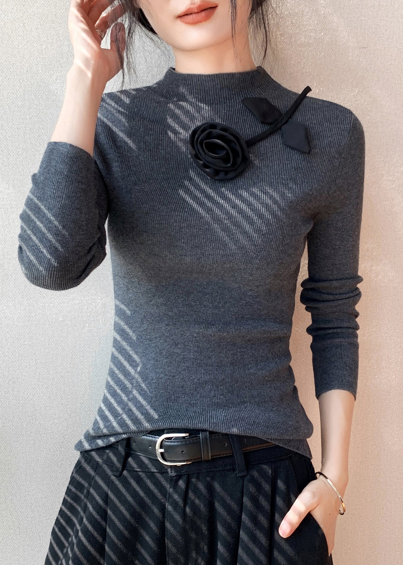 Fashion Yellow Floral Decorated Silm Fit Knit Tops Spring