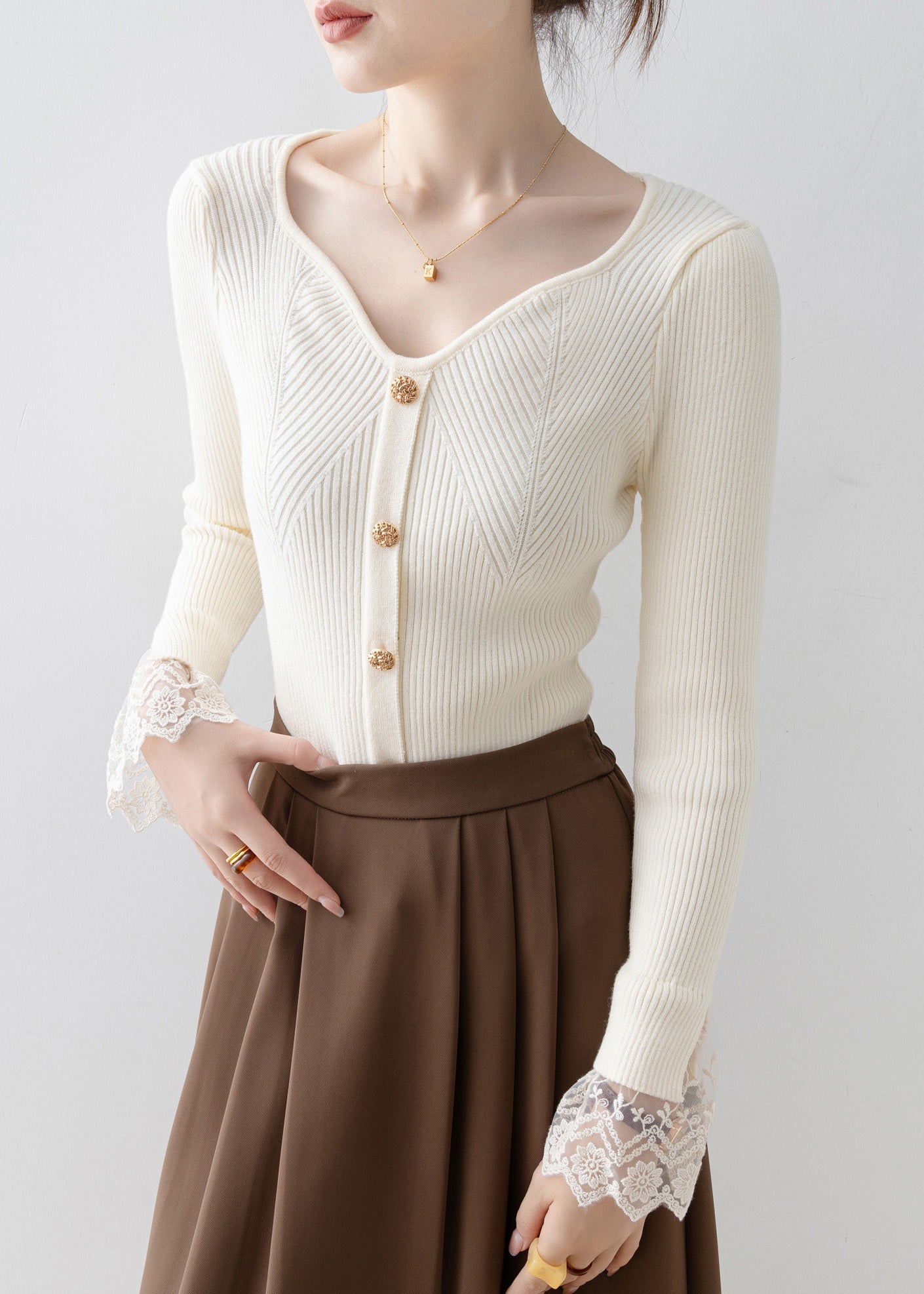 Fine Beige V Neck Lace Patchwork Knit Sweaters Spring