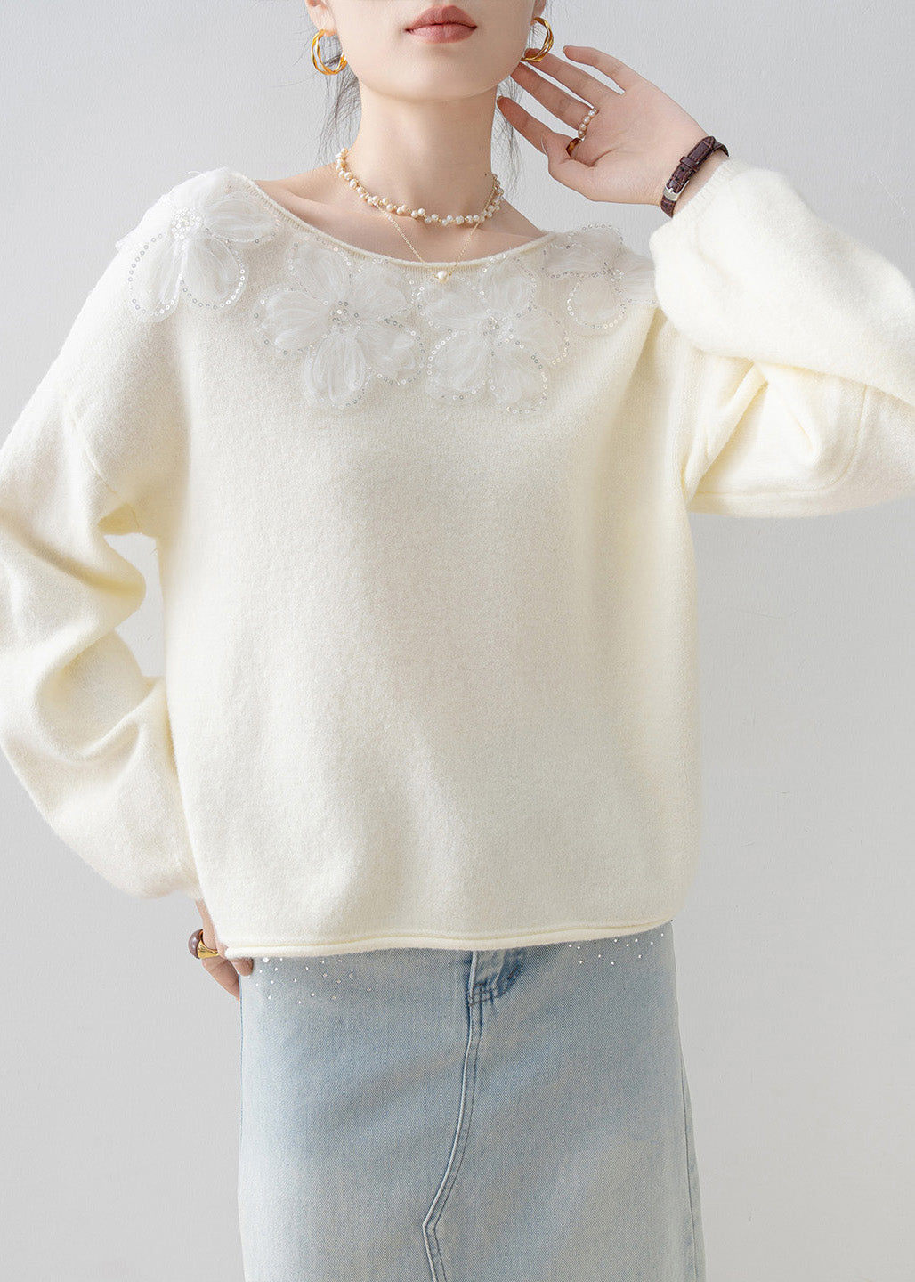 New White O Neck Floral Sequins Knitted Tops Spring