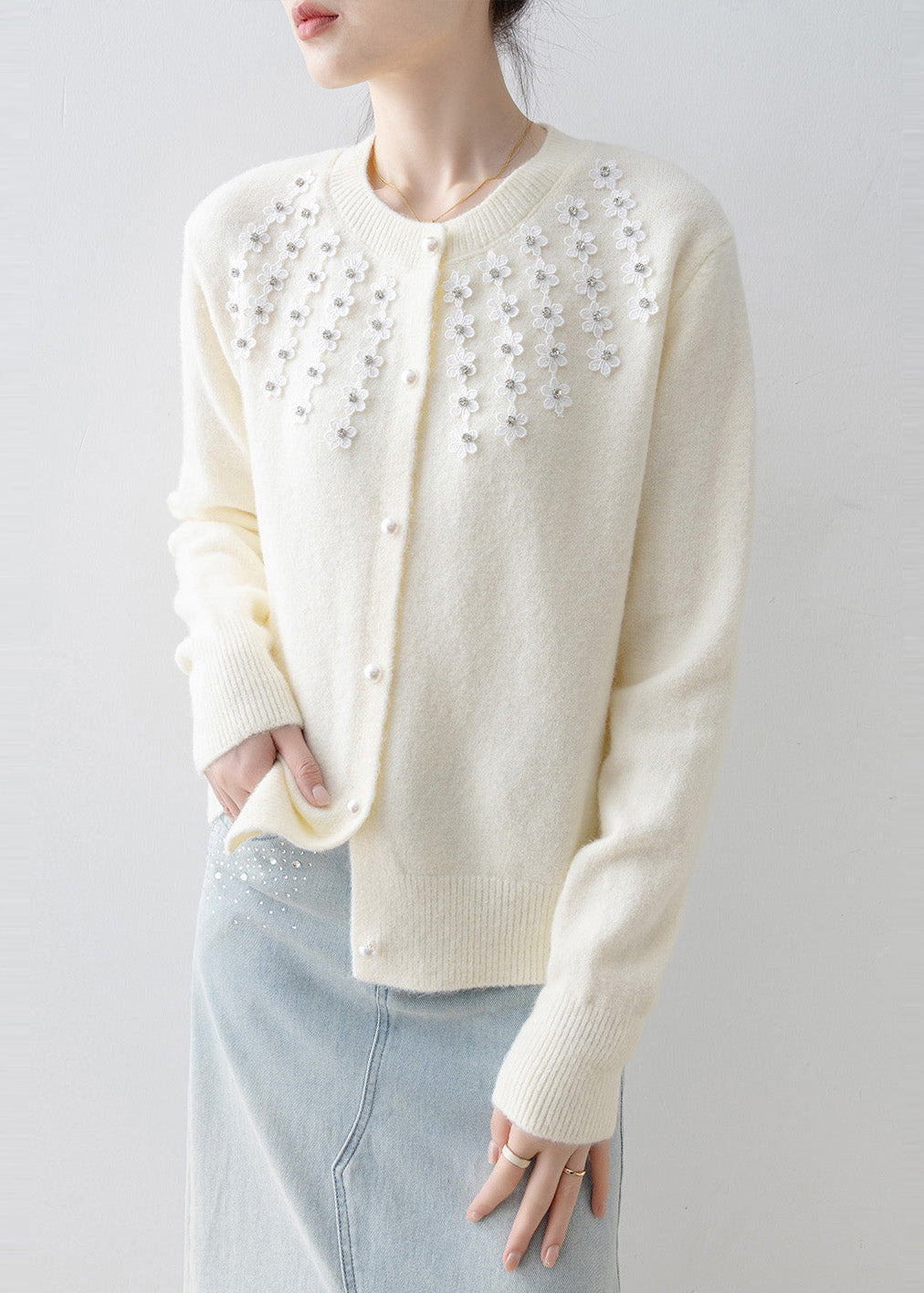 Simple White Oversized Floral Knit Cozy Cardigan Winter