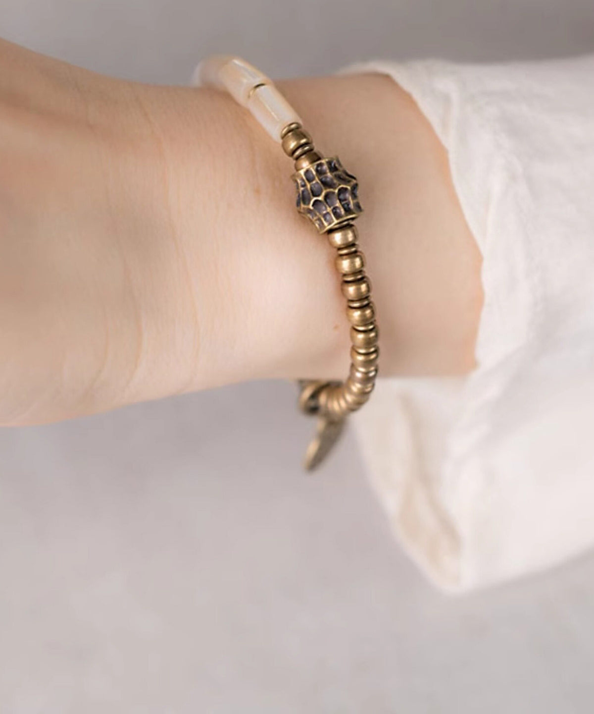 Style Alloy Patchwork Shell Unisex Charm Bracelet