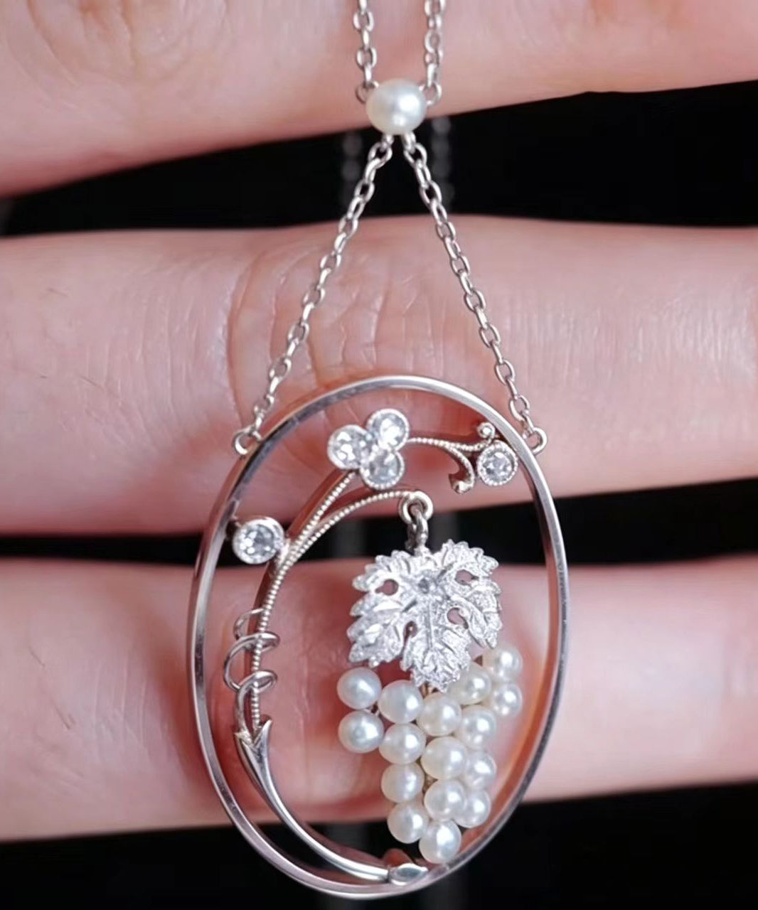 Stylish Alloy Grape Pearl Hollow-Out Pendant Necklace
