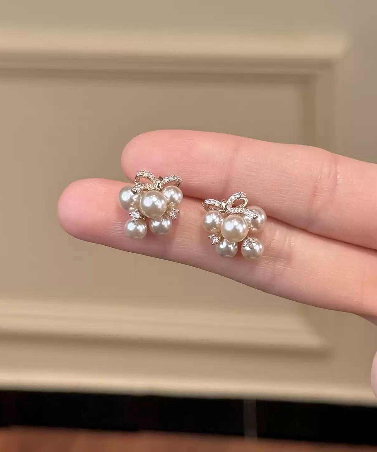 Stylish Champagne Zircon Pearl Silver Needle Bow Stud Earrings