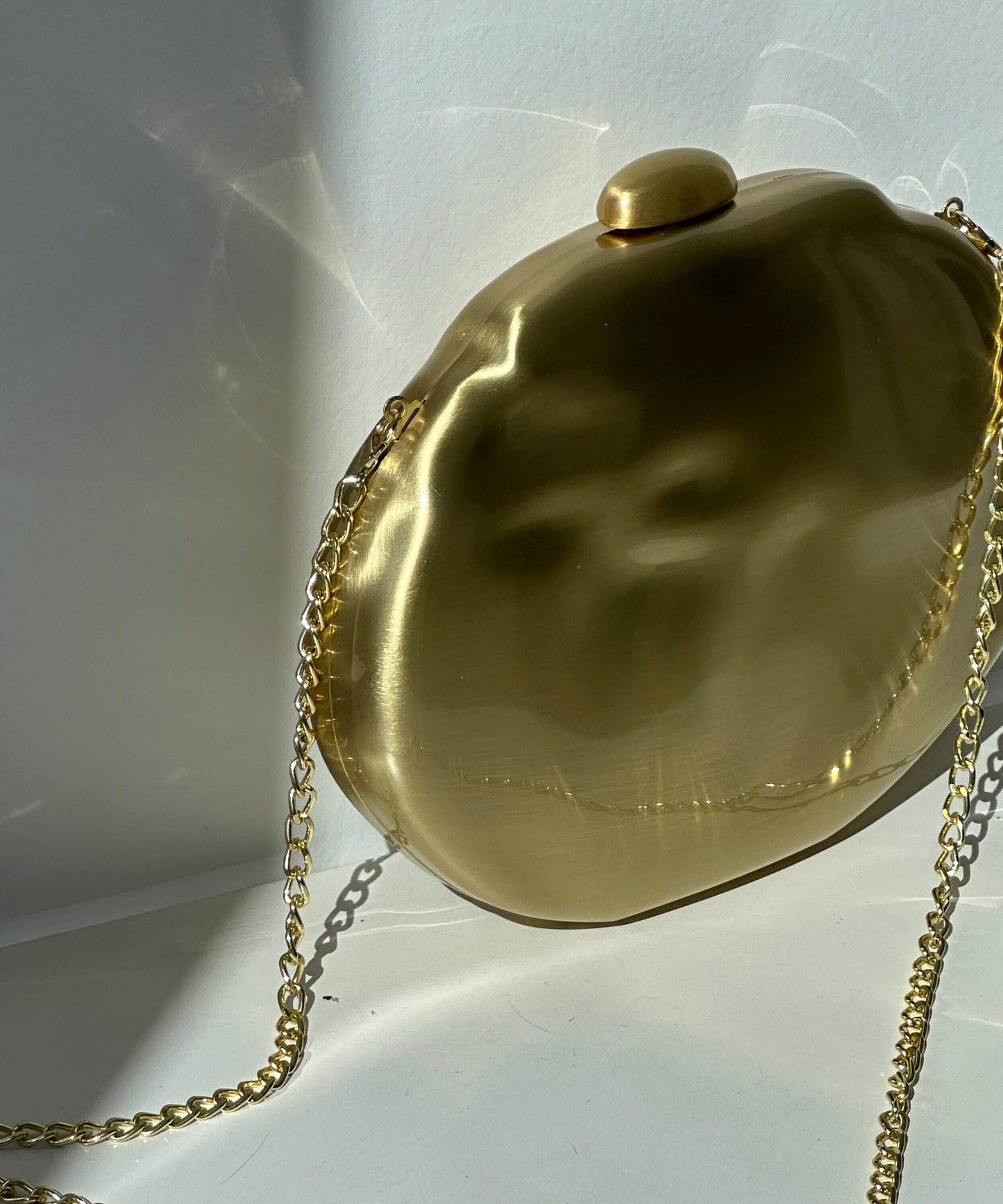 Vintage Gold Concave Convex Ripple Clutch