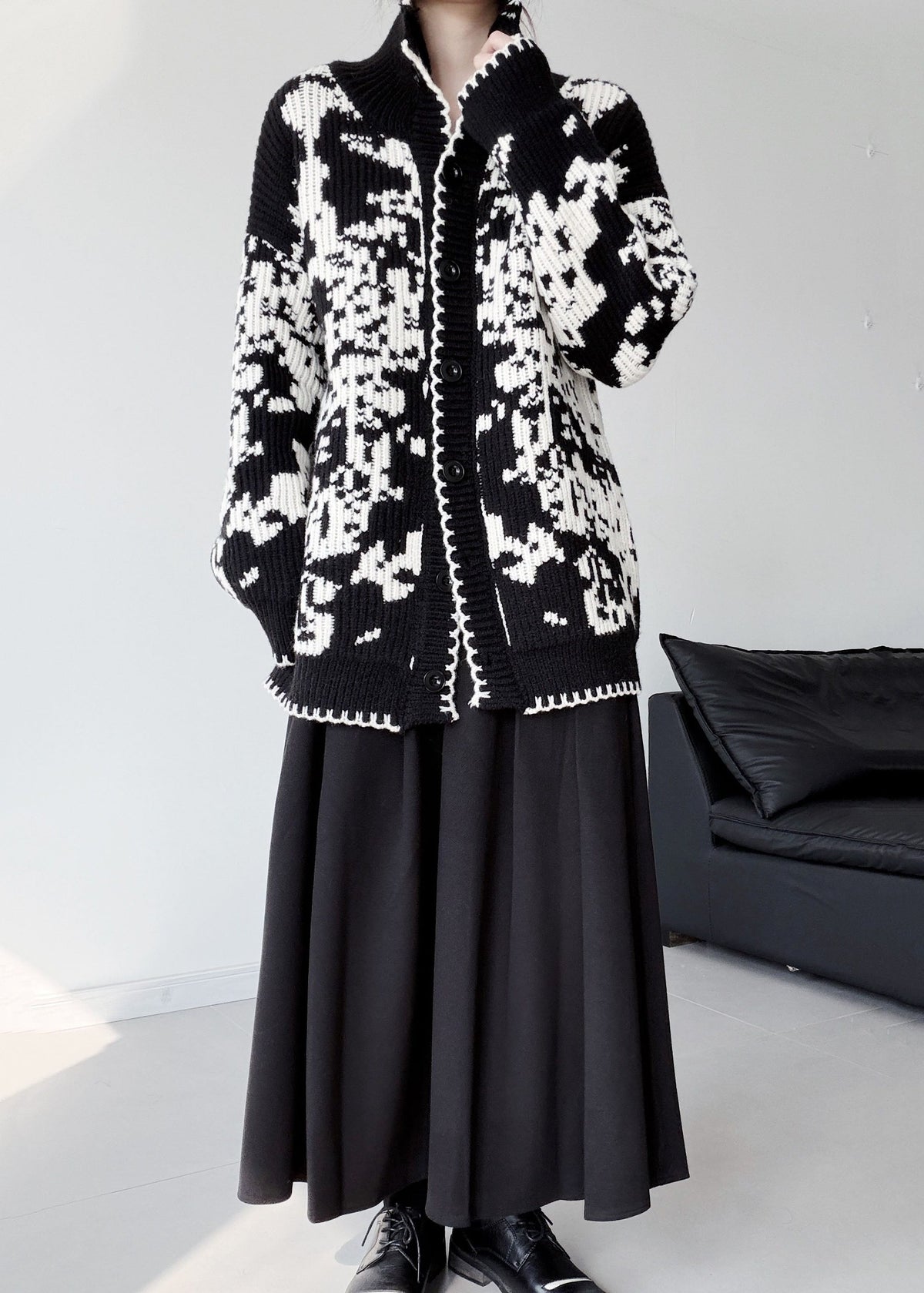 Women Black Oversized Print Thick Knit Cardigans Winter