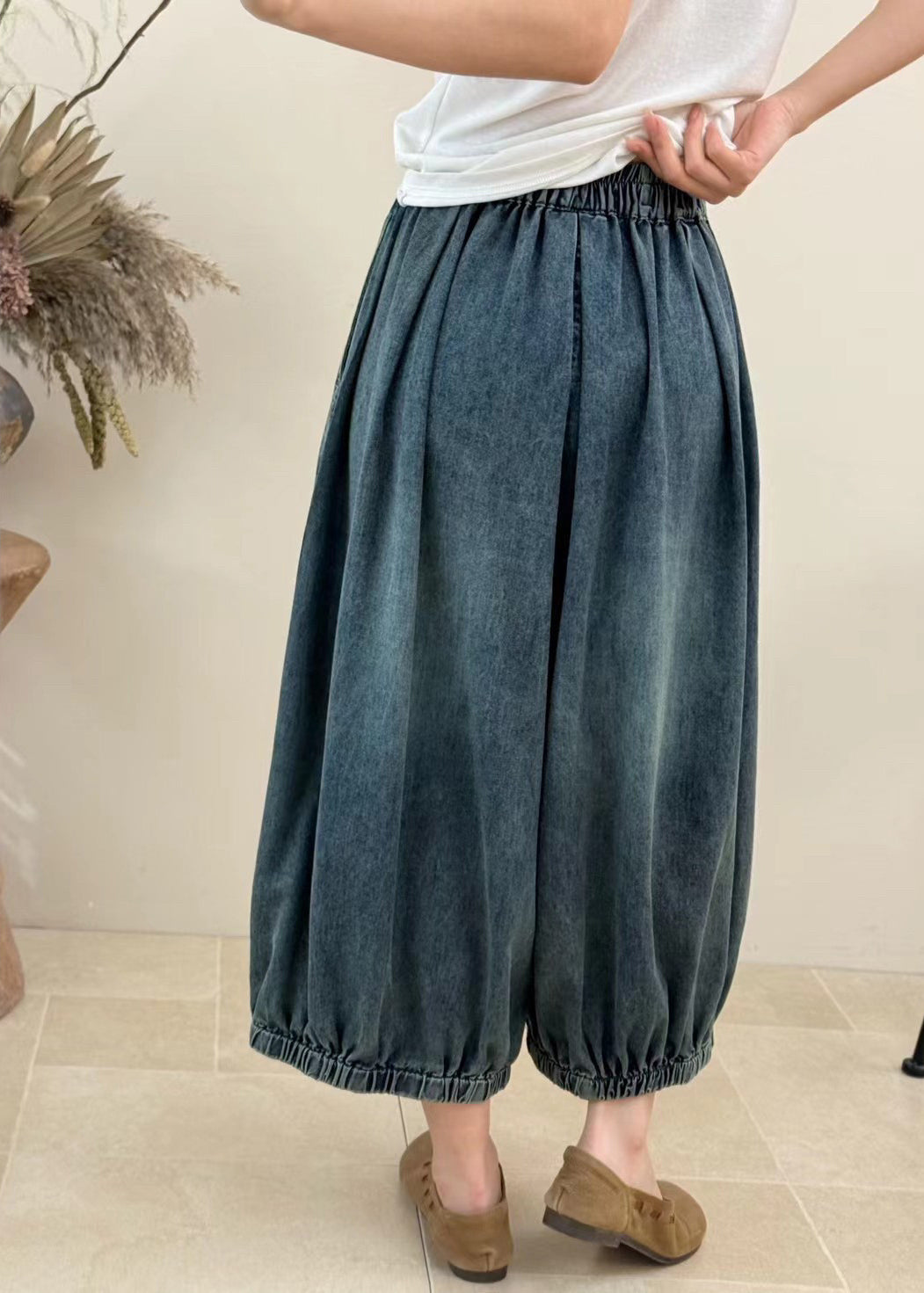 Women Blue Pockets Elastic Waist Denim Crop Pants Fall
