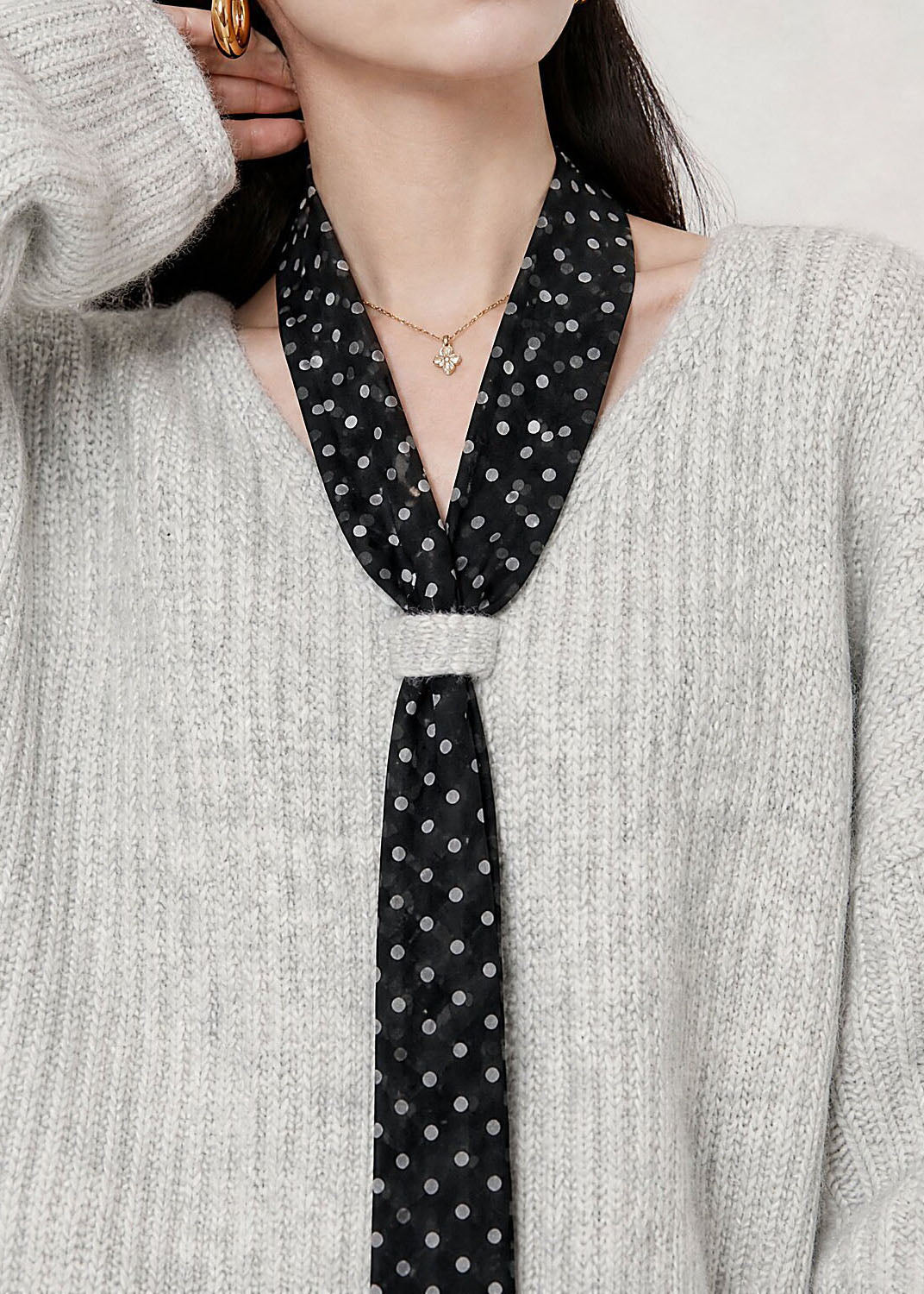 Women Light Grey V Neck Lace Up Knit Sweaters Winter