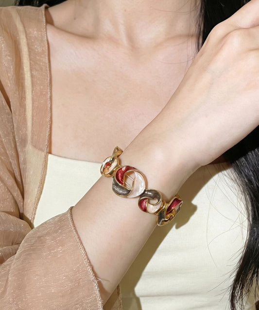 2026 New Coffee Alloy Hollow Out Floral Bangle