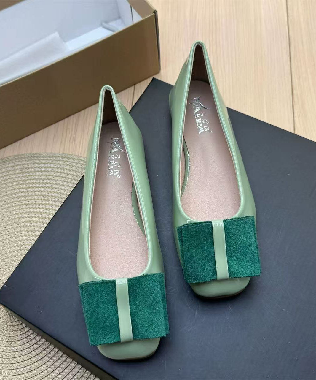 2026 New Orange Round Toe Bow Faux Leather Plus Size Flat Shoes