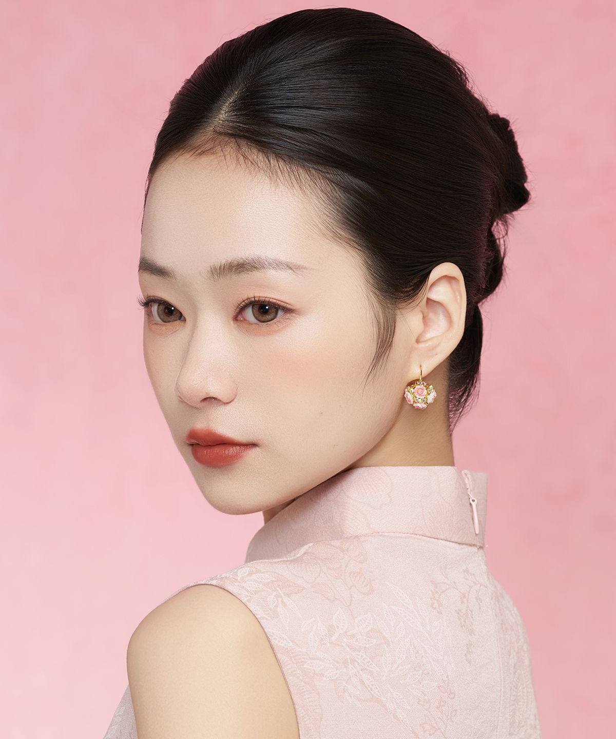2026 New Pink Copper Overgild Zircon Floral Hoop Earrings