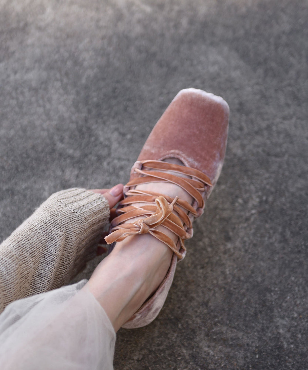 2026 New Pink Velvet Ballet Shoes Lace Up
