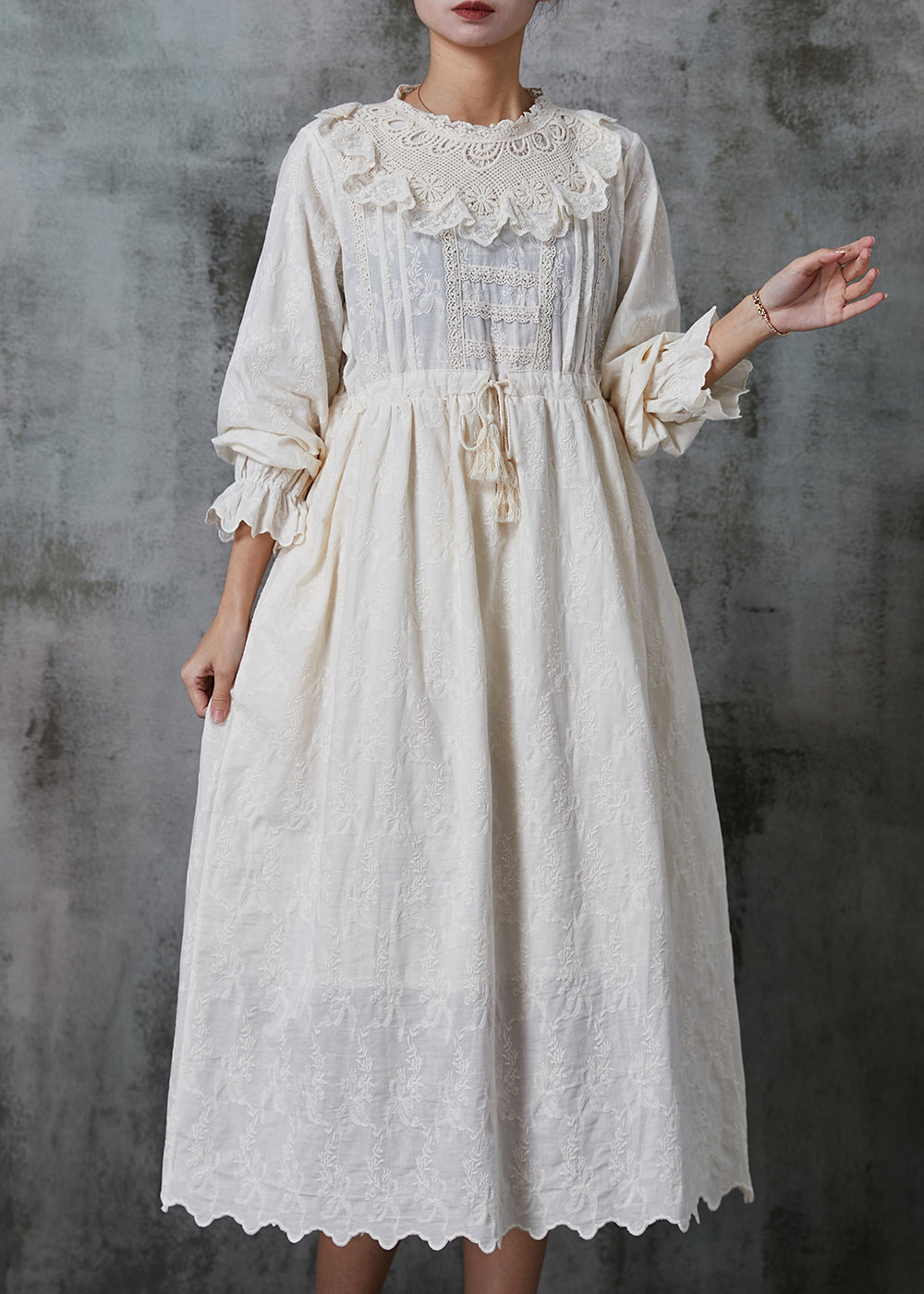 Art Beige Embroidered Patchwork Lace Cotton Cinched Dress Spring