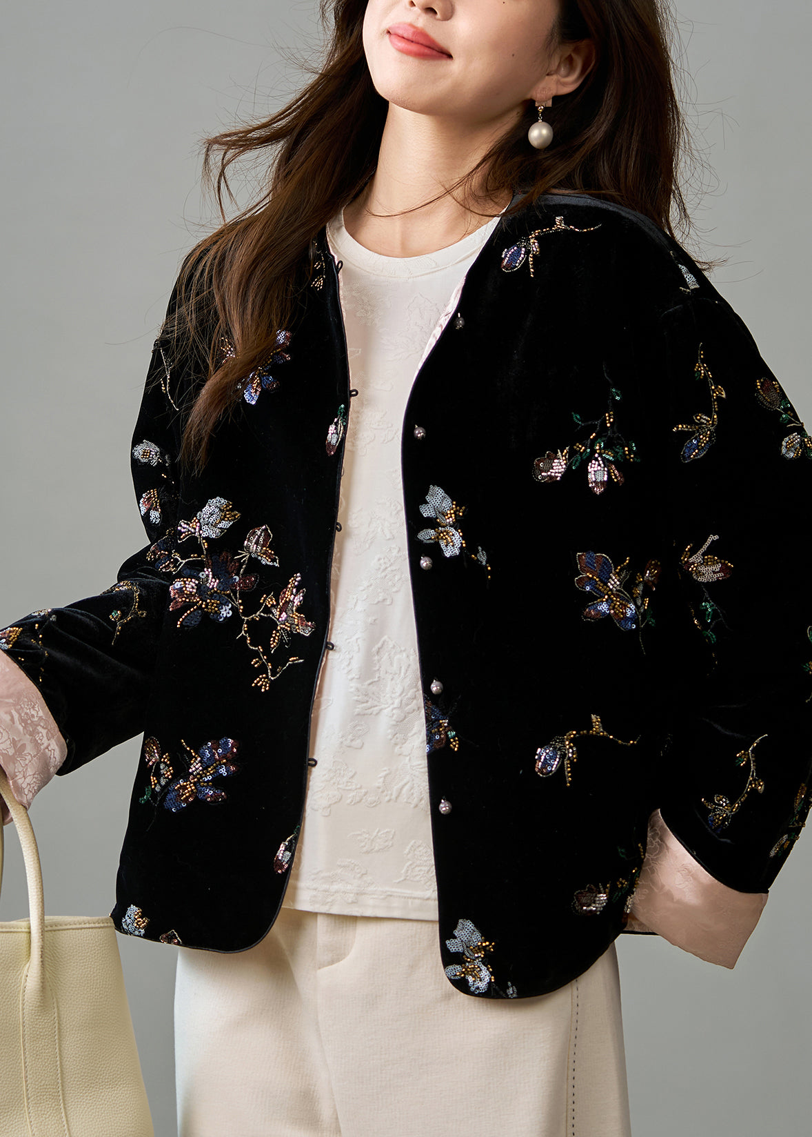 Art Black Embroidered Sequins Fine Cotton Filled Silk Velvet Jacket Winter