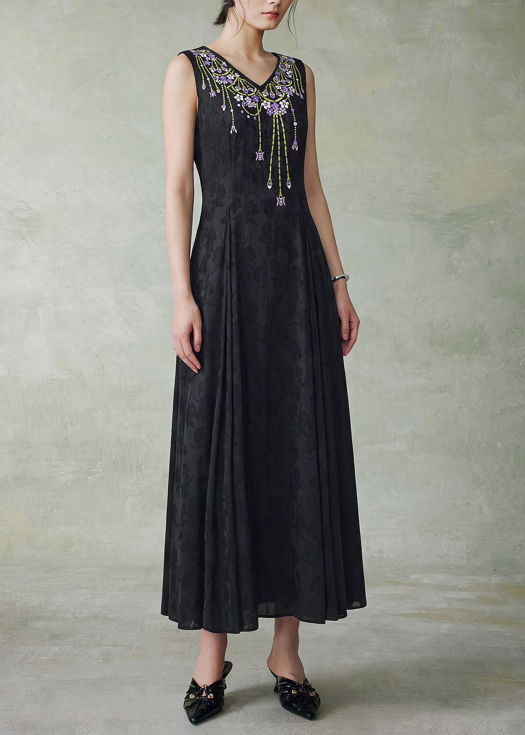 Art Black O Neck Embroidered Jacquard Silk Maxi Dress Sleeveless