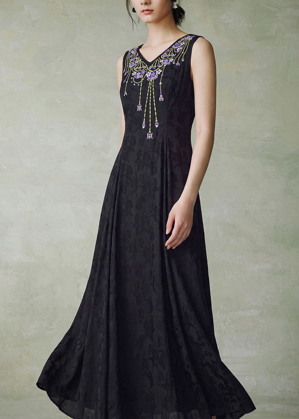 Art Black O Neck Embroidered Jacquard Silk Maxi Dress Sleeveless