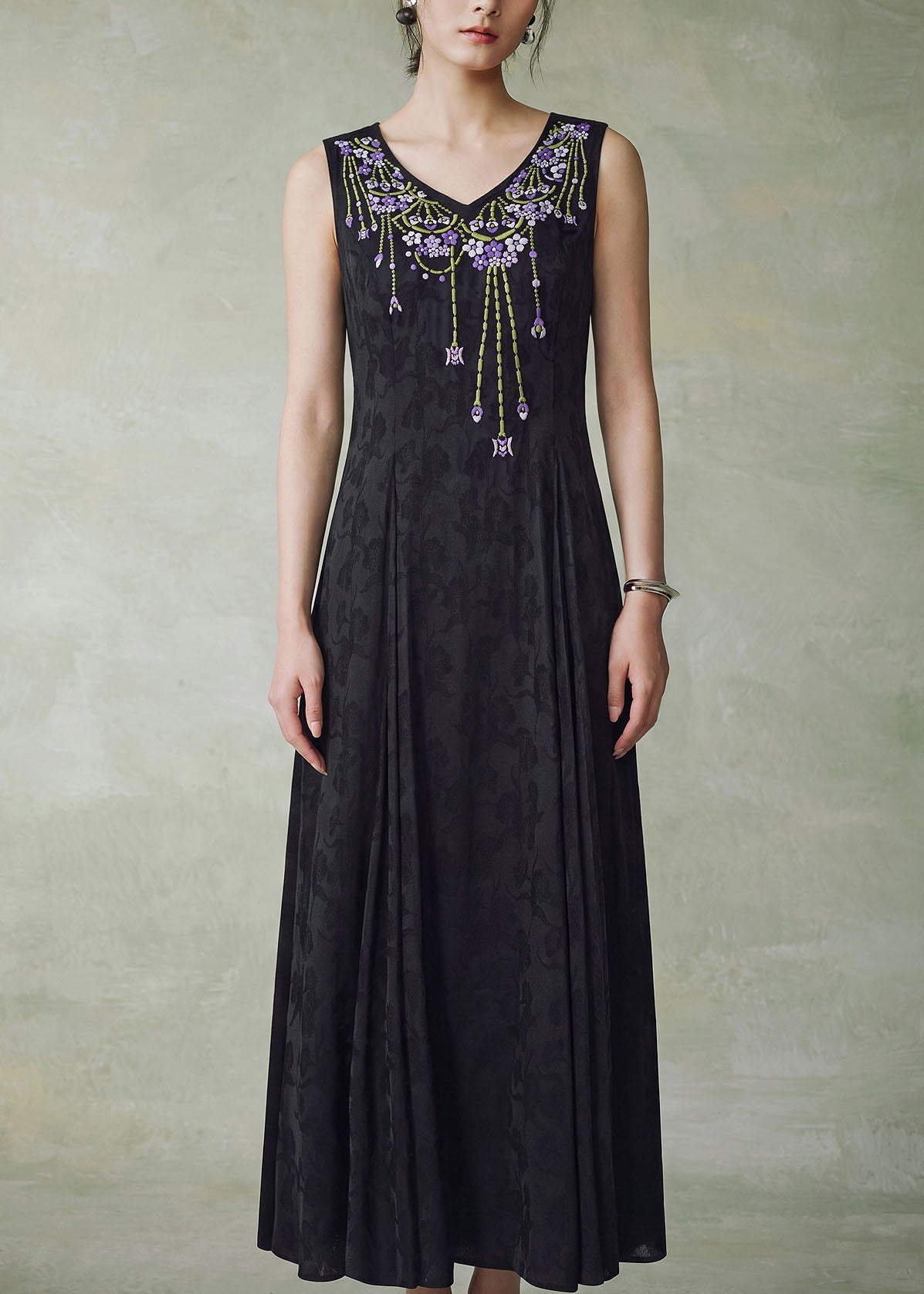 Art Black O Neck Embroidered Jacquard Silk Maxi Dress Sleeveless