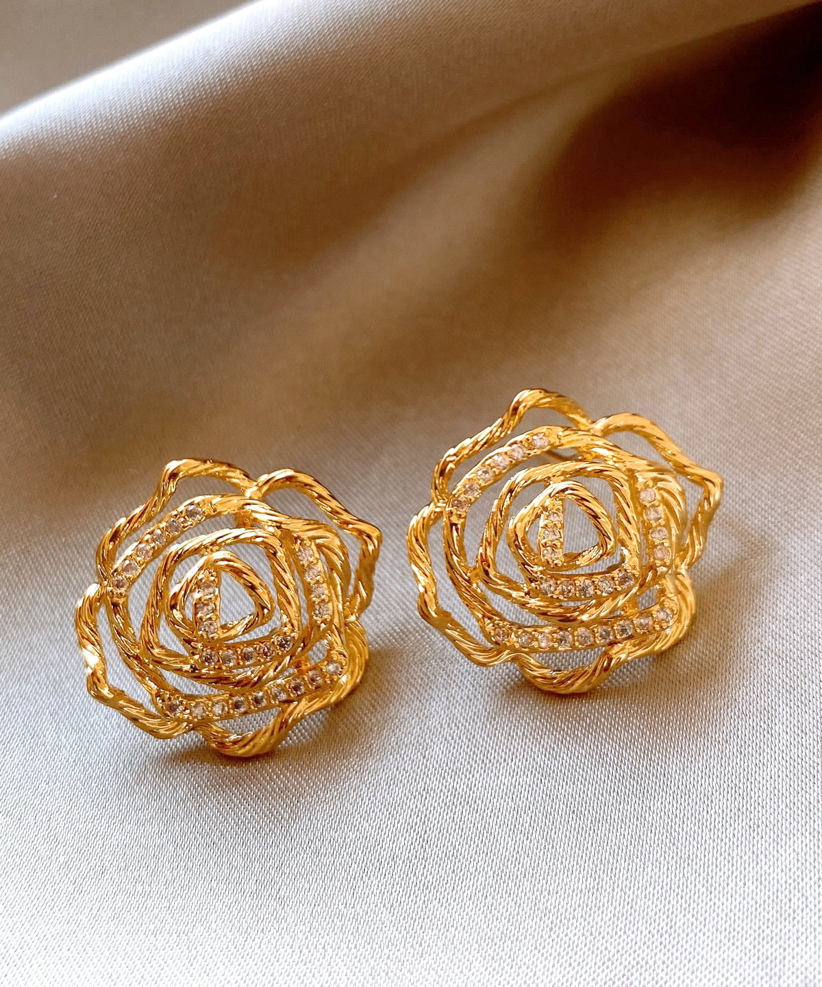Art Gold Copper Overgild Hollow Out Floral Stud Earrings