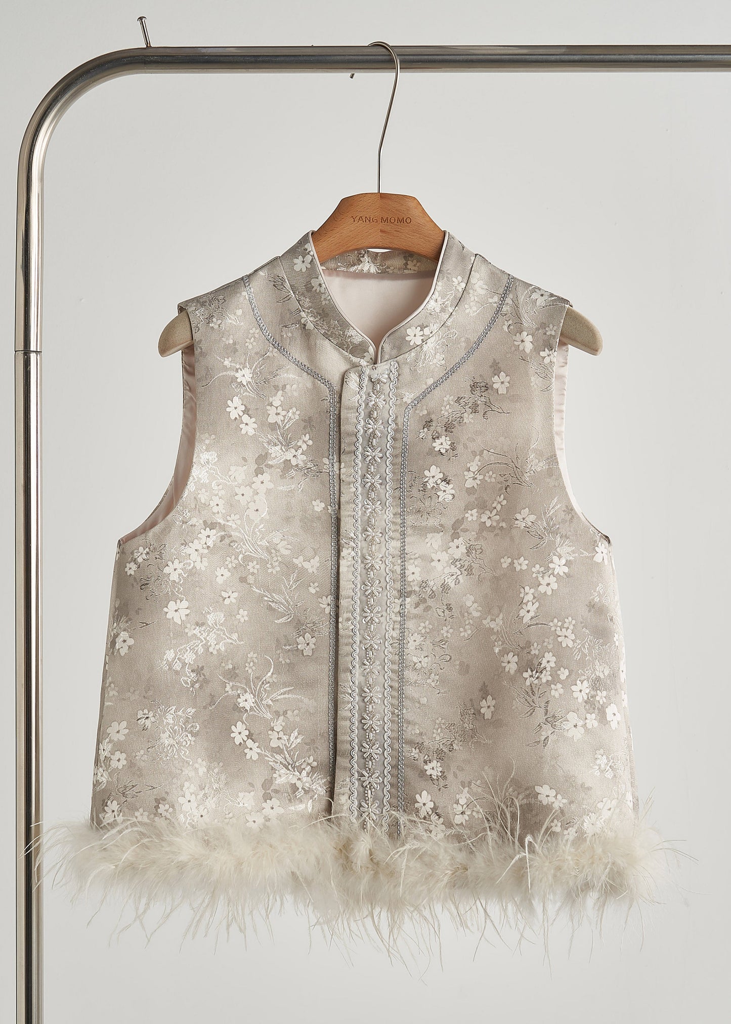 Art Light Grey Jacquard Patchwork Feather Silk Vests Fall