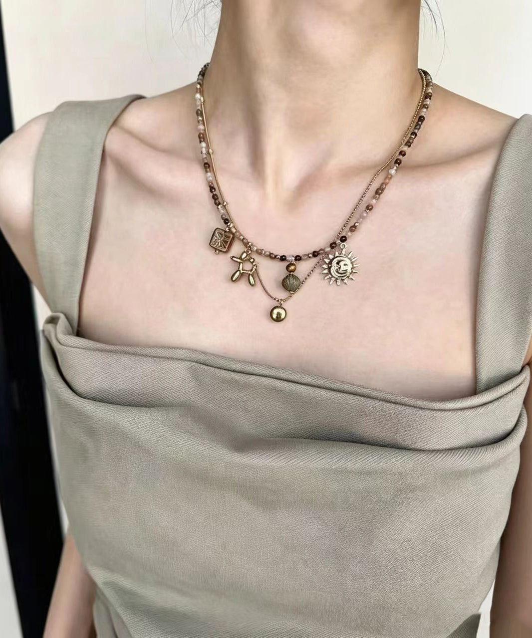 Beautiful Czech Glass Beading Pendant Choker Two Piece Set
