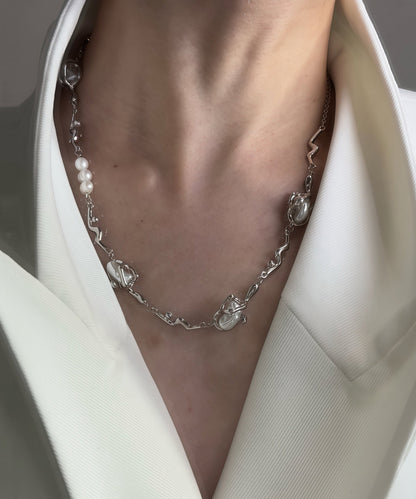 Beautiful Silvery Asymmetrical Design Pearl Metal Choker