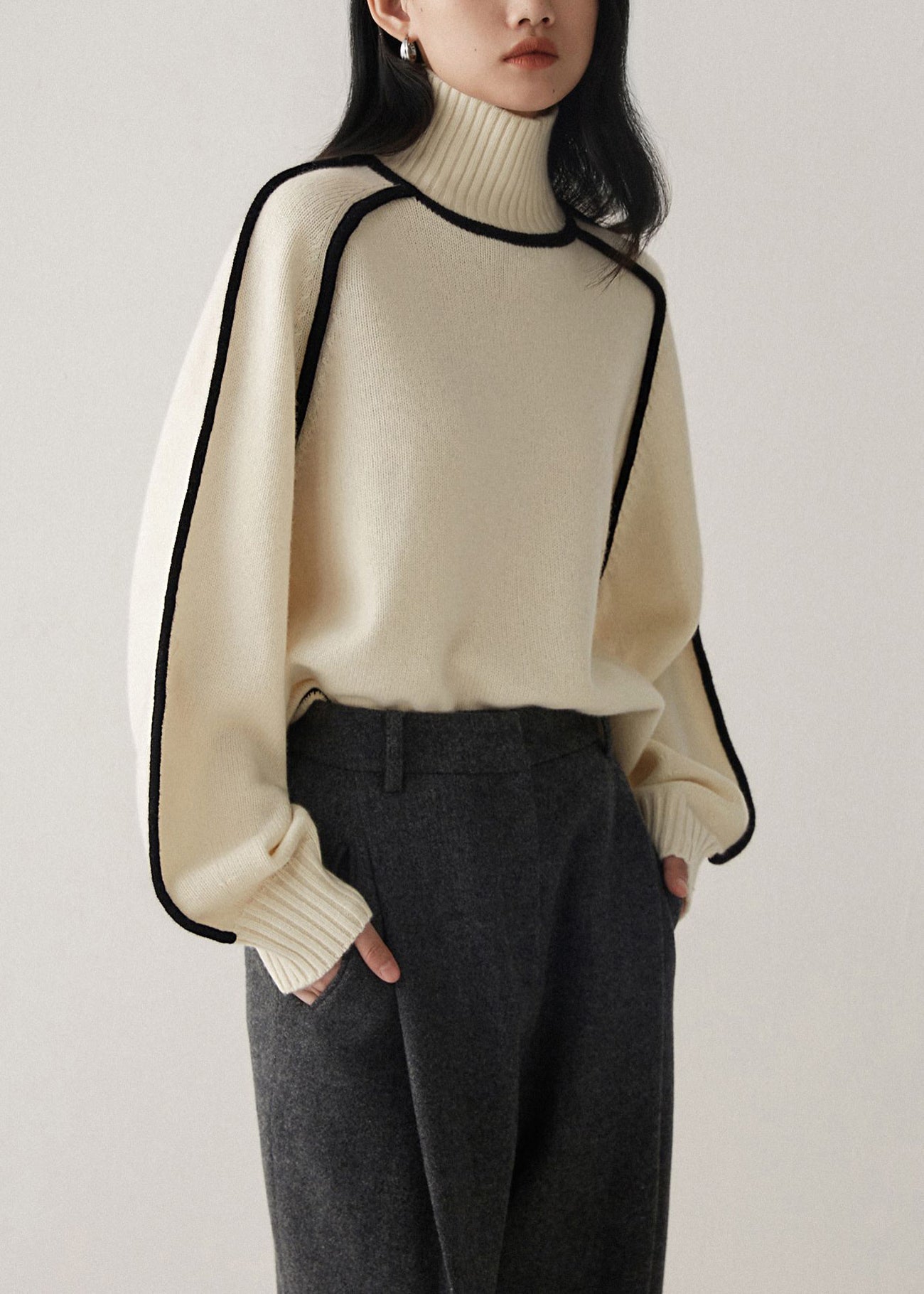 Beige White Knit Sweaters High Neck Contrast Piping Long Sleeve