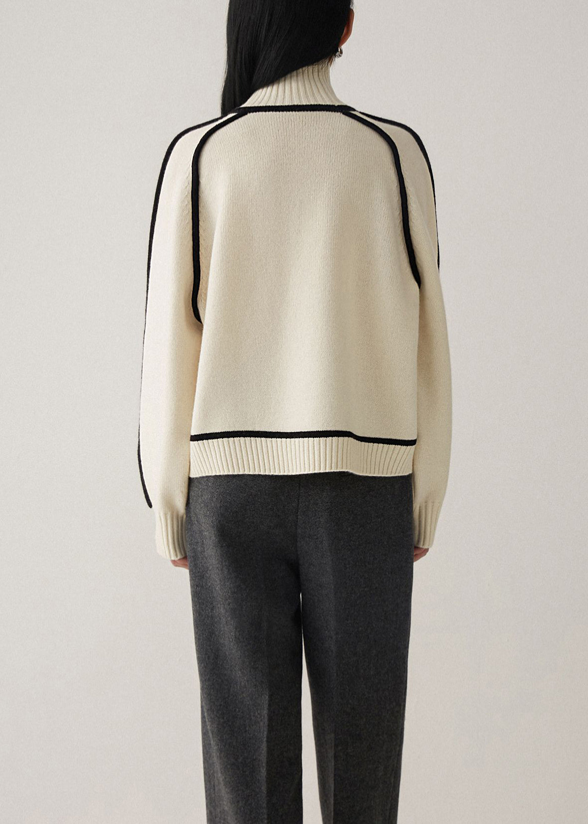 Beige White Knit Sweaters High Neck Contrast Piping Long Sleeve