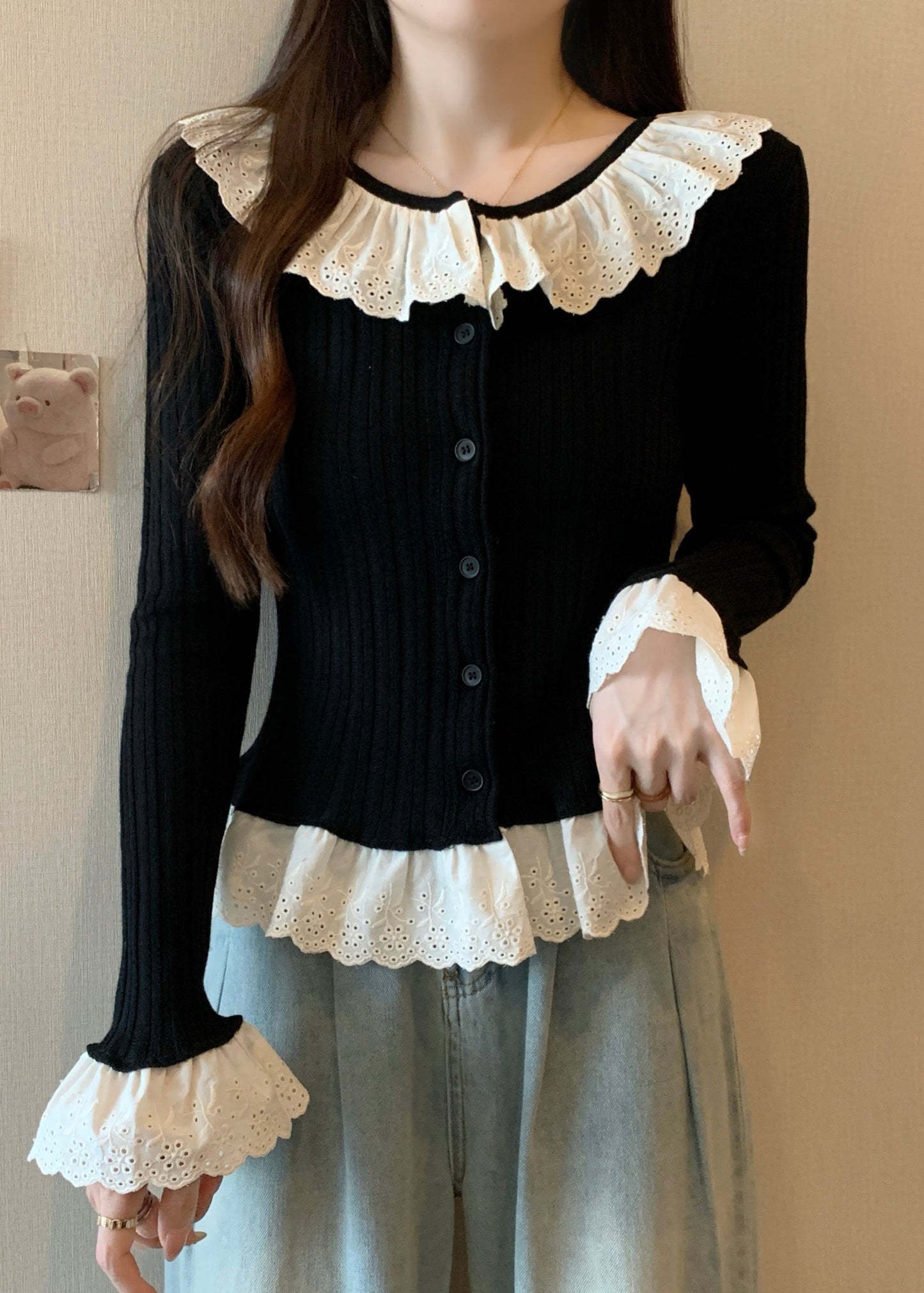 Black Patchwork Knit Sweaters Ruffled Flare Sleeve