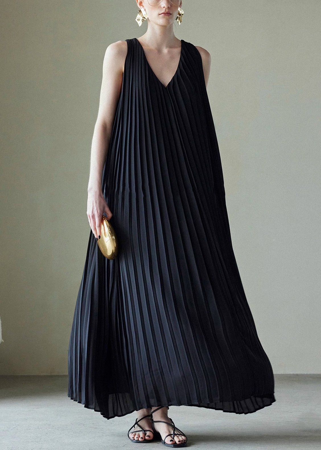 Black Wrinkled Pockets Chiffon Long Dress V Neck Summer