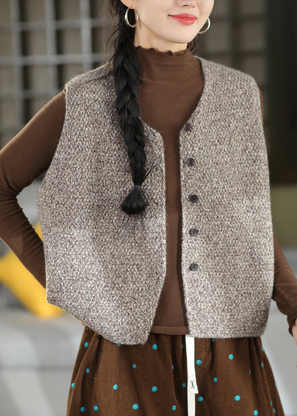 Boutique Blue O Neck Button Knit Vest Sleeveless
