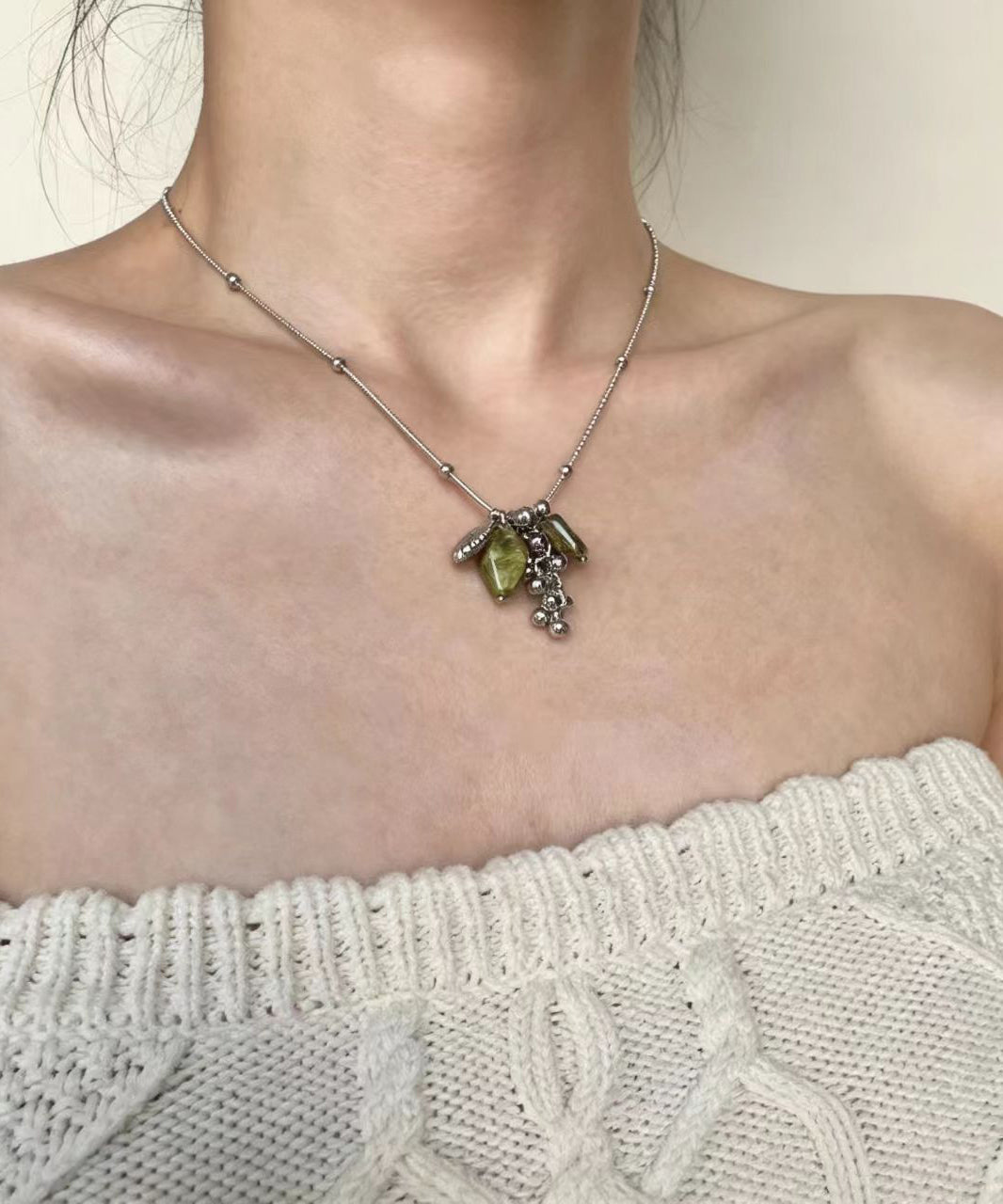 Boutique Silk Czech Glass Titanium Steel Pendant Necklace