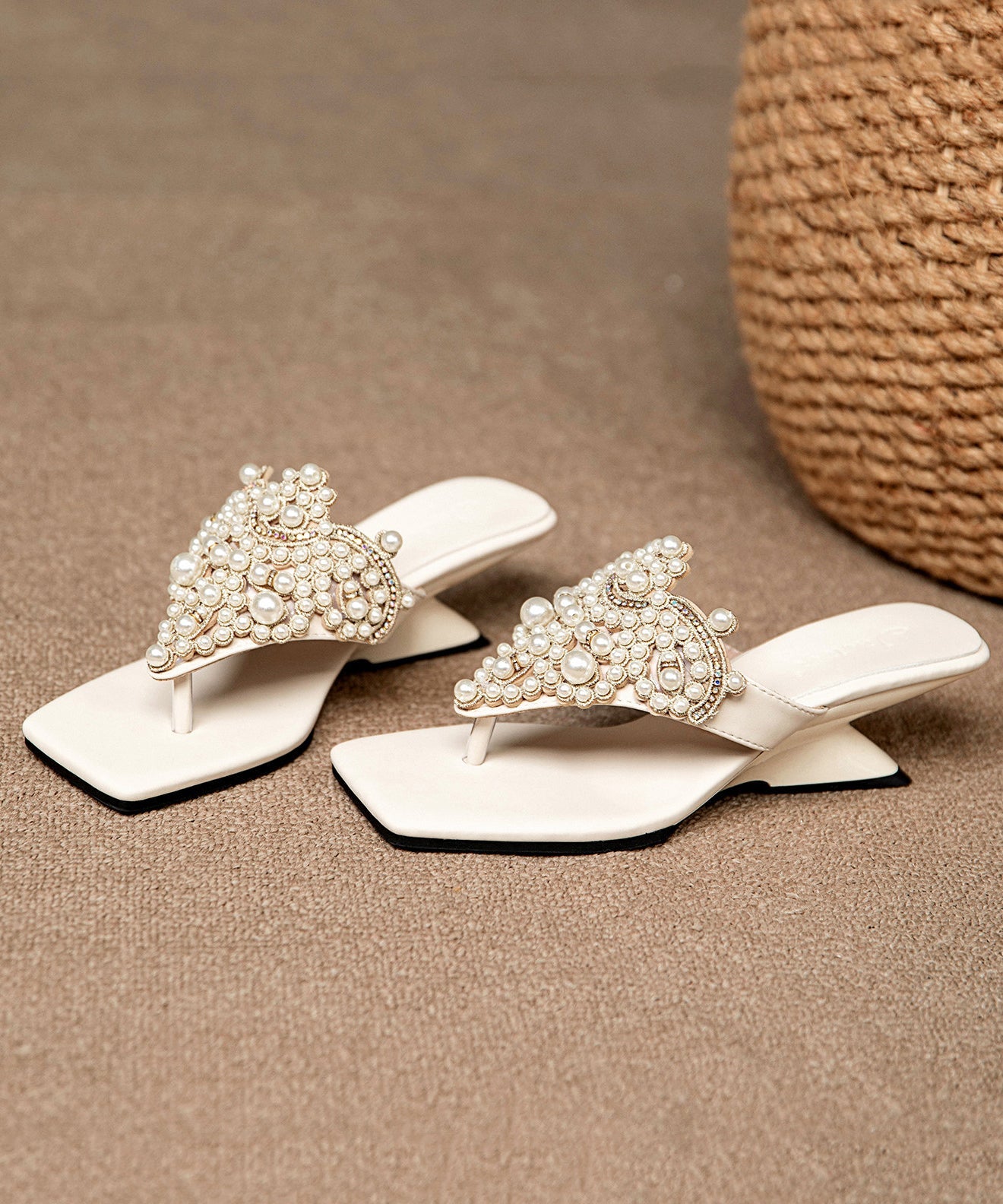Boutique Splicing Wedge Flip Flops Beige Faux Leather Pearl Zircon