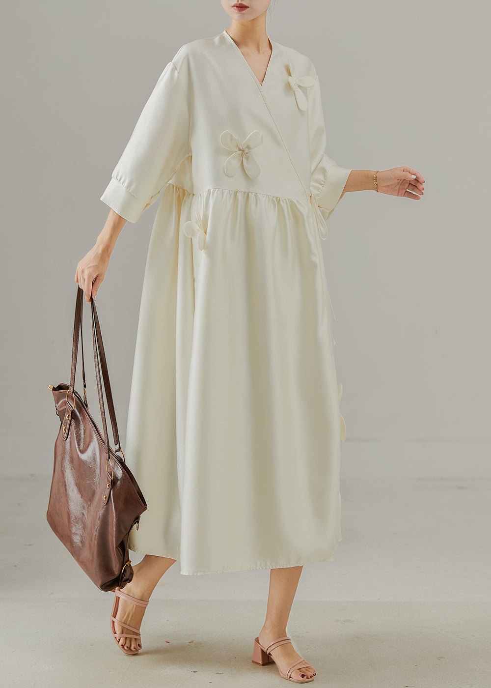 Boutique White Three-dimensional Floral Lace Up Silk Dress Summer