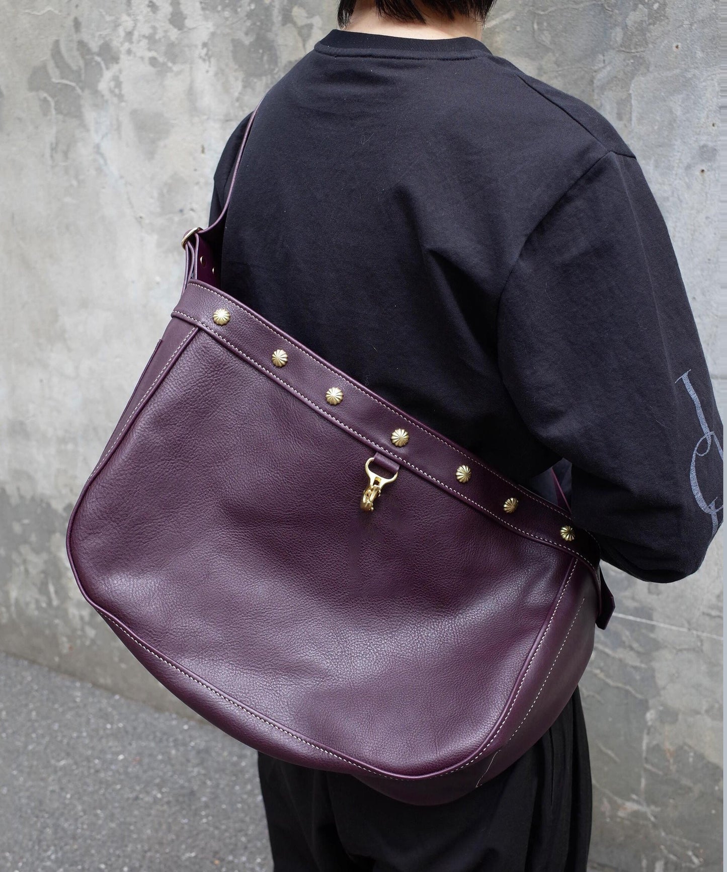 Casual Dull Purple Rivet Large Capacity Faux Leather Messenger Bag