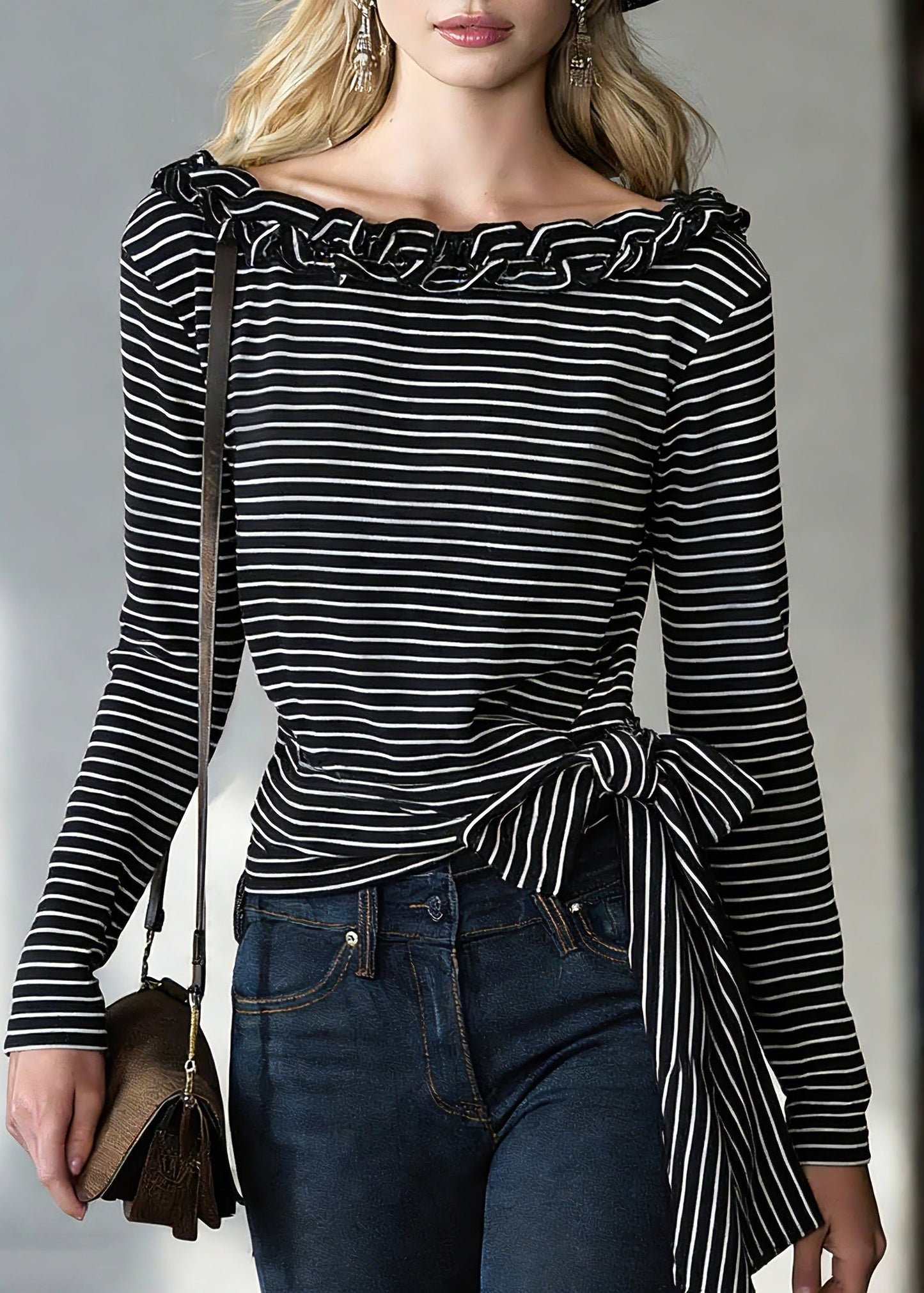 Chic Black Striped Tie Waist T Shirts Spring