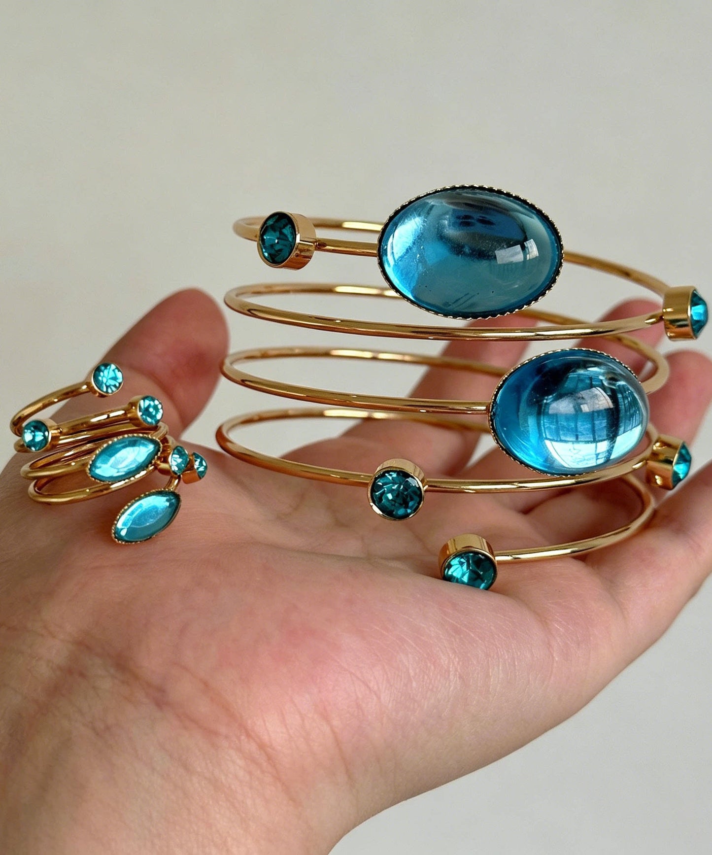 Chic Blue Copper Alloy Gem Stone Spiral Cuff And Rings Two-Piece Set