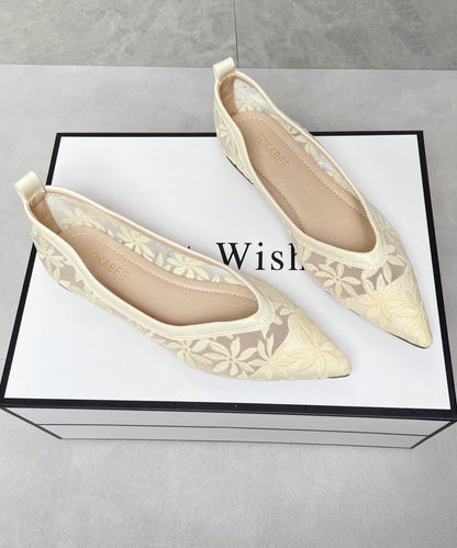 Chic Embroidered Flat Feet Shoes Apricot Breathable Mesh Pointed Toe