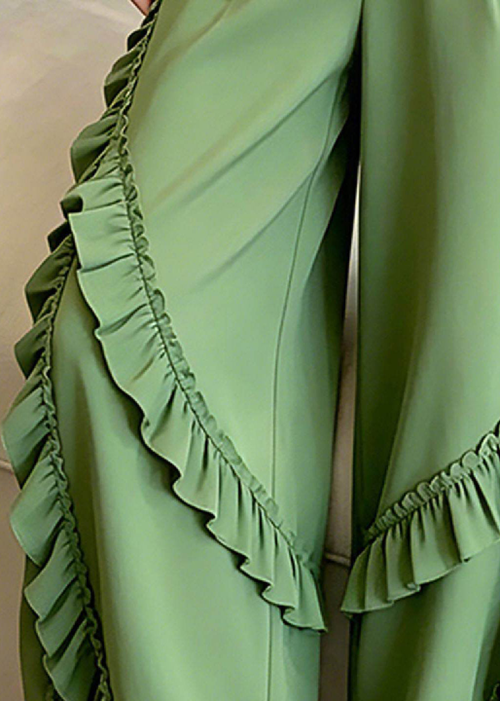 Chic Green Asymmetrical Ruffled Patchwork Pants