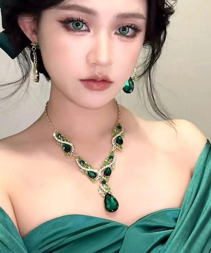 Chic Green Copper Alloy Zircon Crystal Water Droplet Pendant Necklace And Drop Earrings Two-Piece Set