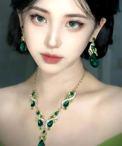 Chic Green Copper Alloy Zircon Crystal Water Droplet Pendant Necklace And Drop Earrings Two-Piece Set