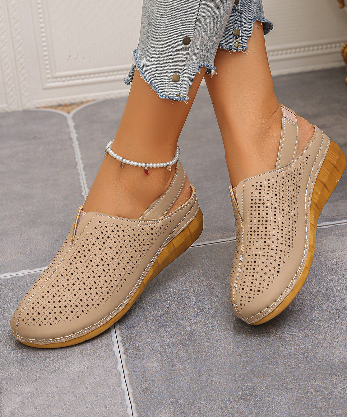 Chic Splicing Sandals Rose Faux Leather Hollow Out