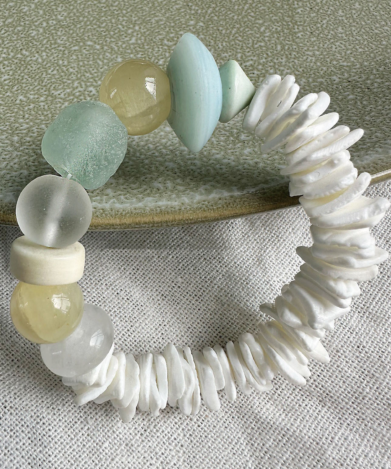 Chic Versatile Vacation Style Shell Dopamine Bracelet
