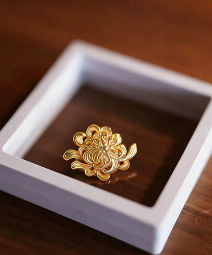 Chinese Style Gold Alloy Sculpted Chrysanthemum Brooches