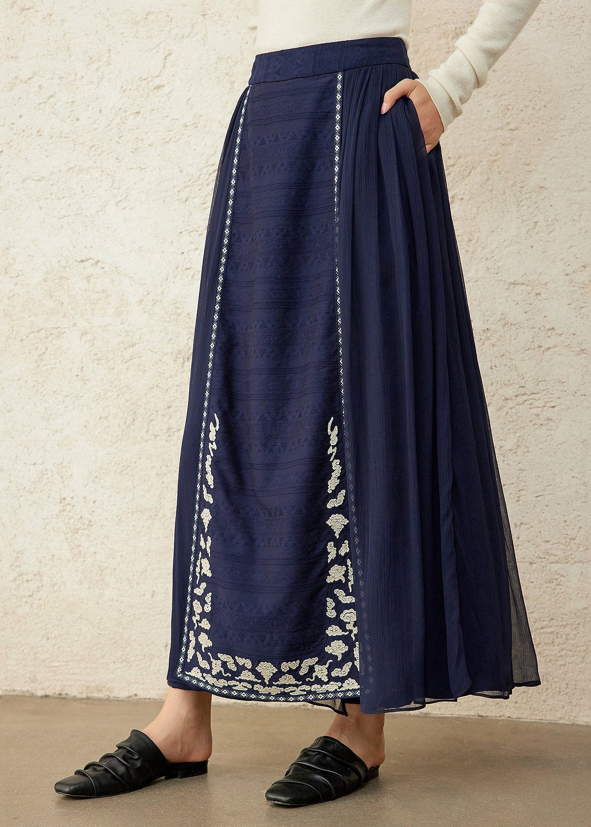 Chinese Style Navy Embroidered Overlay Wide Leg Pants Spring