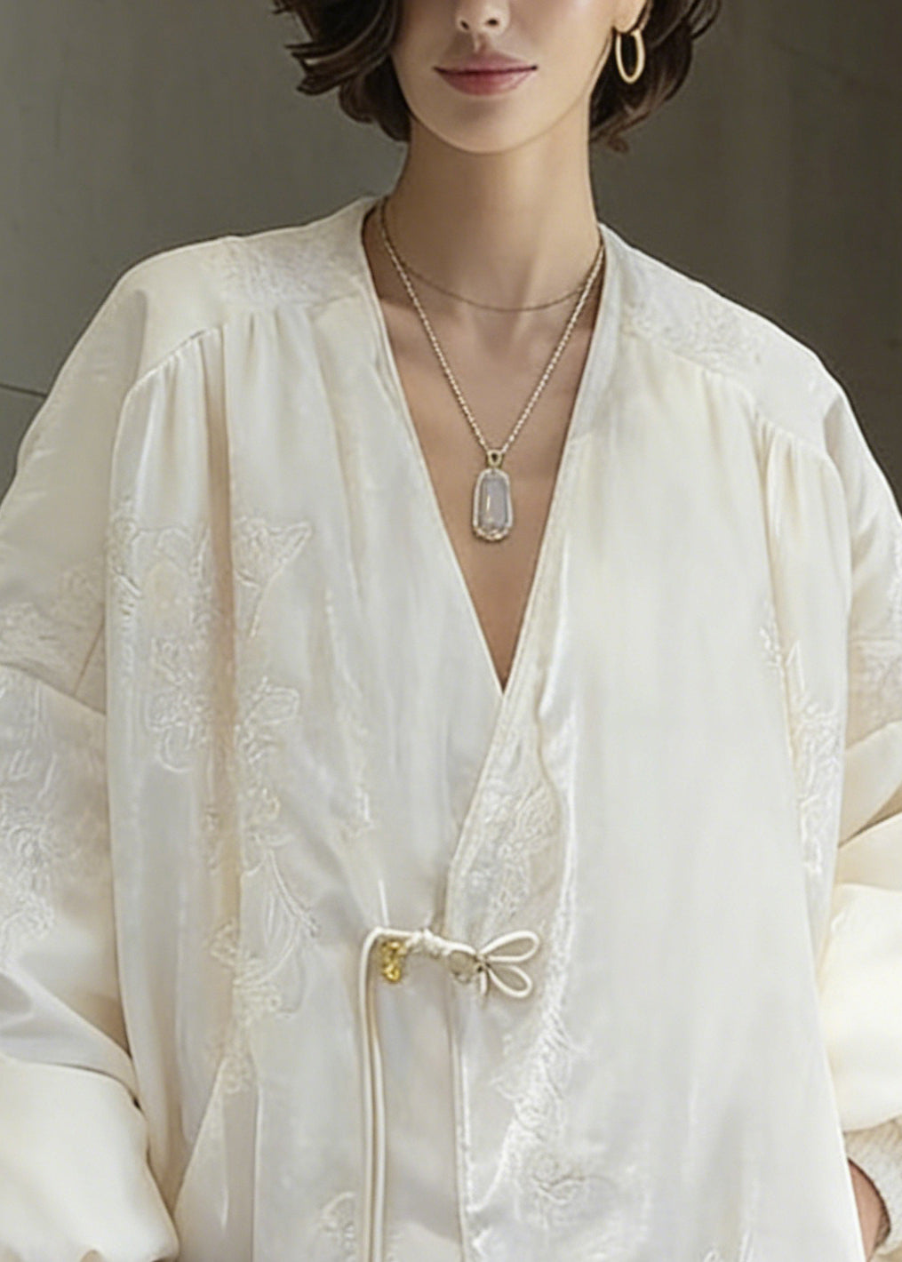 Chinese Style White Embroidered Duck Down Coats Winter