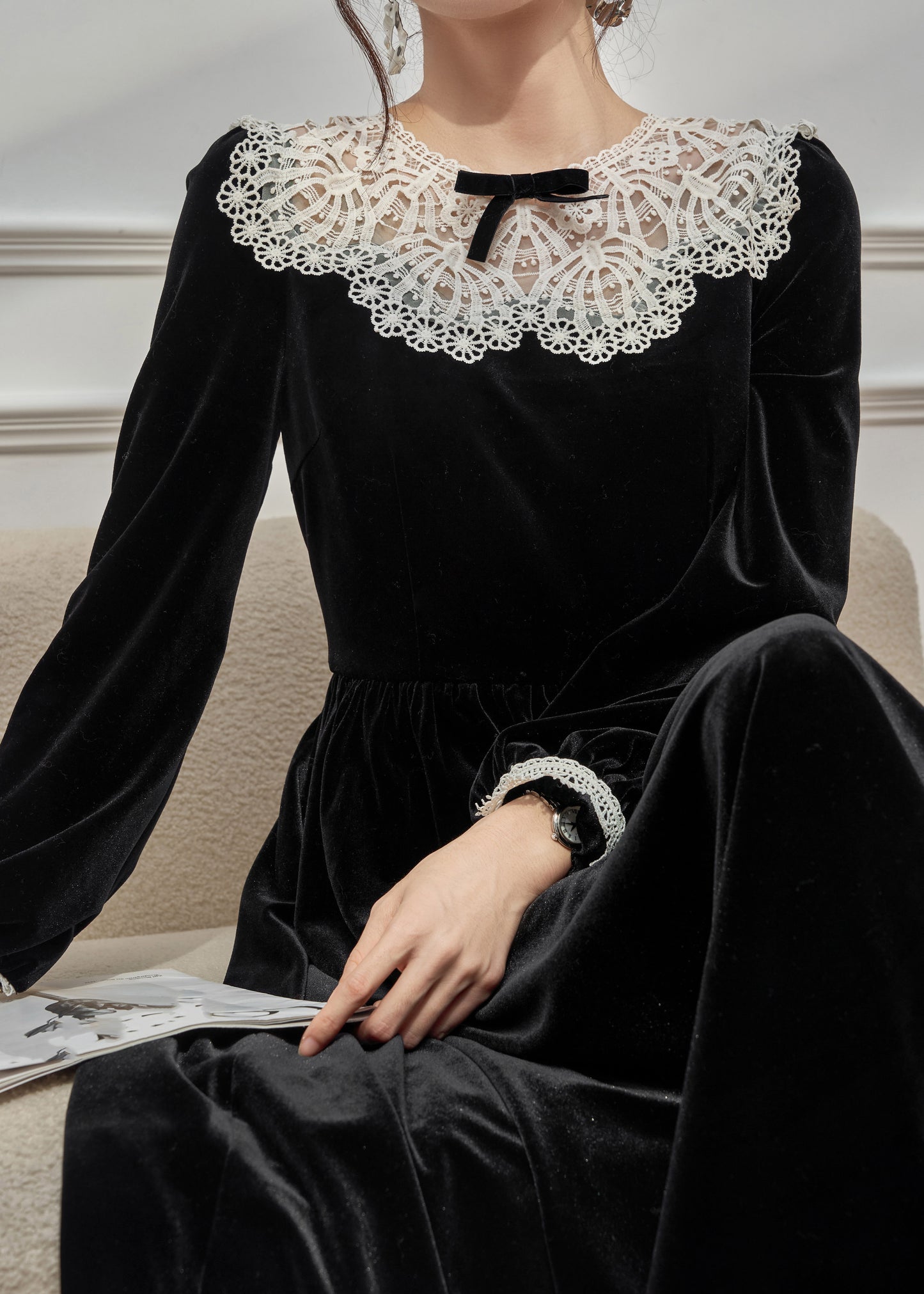 Classy Black O-Neck Lace Patchwork Silk Velvet Long Dress Spring